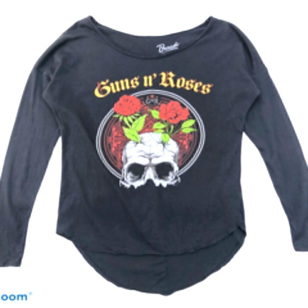 Guns N Roses Graphic T-shirt. Size S.